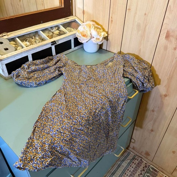 Valija daisy print puff sleeve romper in size x-small - Picture 8 of 8